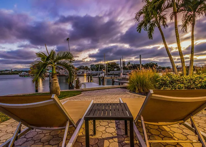 Azule Waterfront With Private Dock *