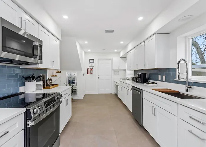 Villa Azule Waterfront With Private Dock