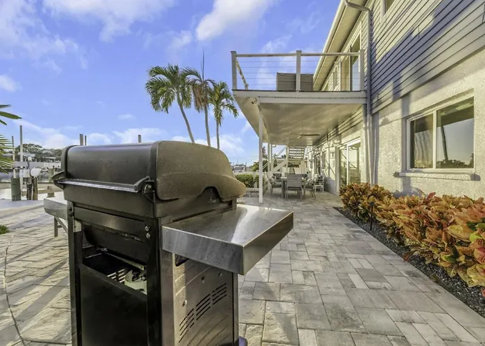 Azule Waterfront With Private Dock Villa Clearwater Beach