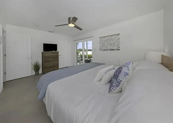 Villa Azule Waterfront With Private Dock *