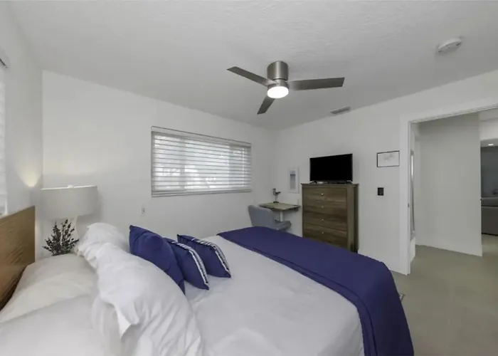 Azule Waterfront With Private Dock * Clearwater Beach